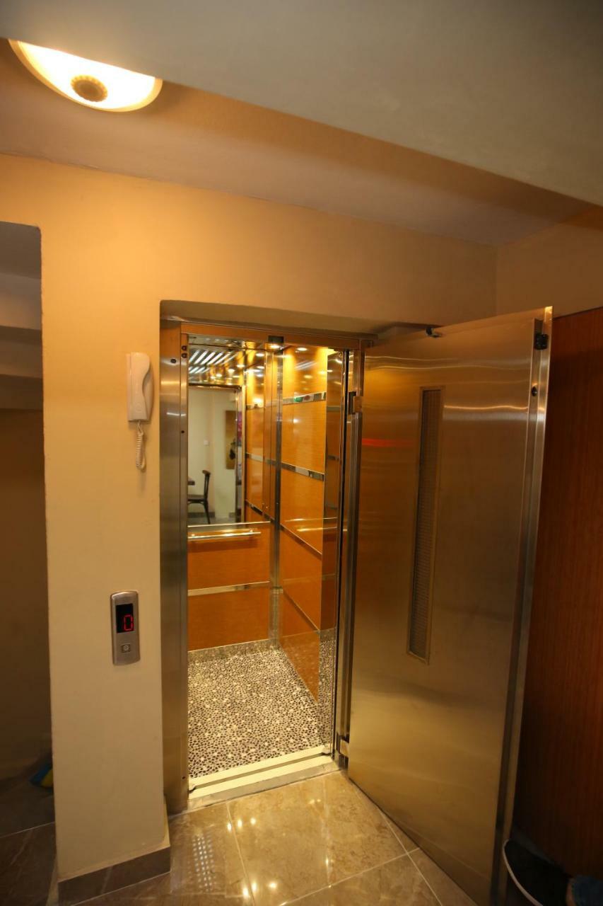 Yues Hotel Istanbul Exterior photo
